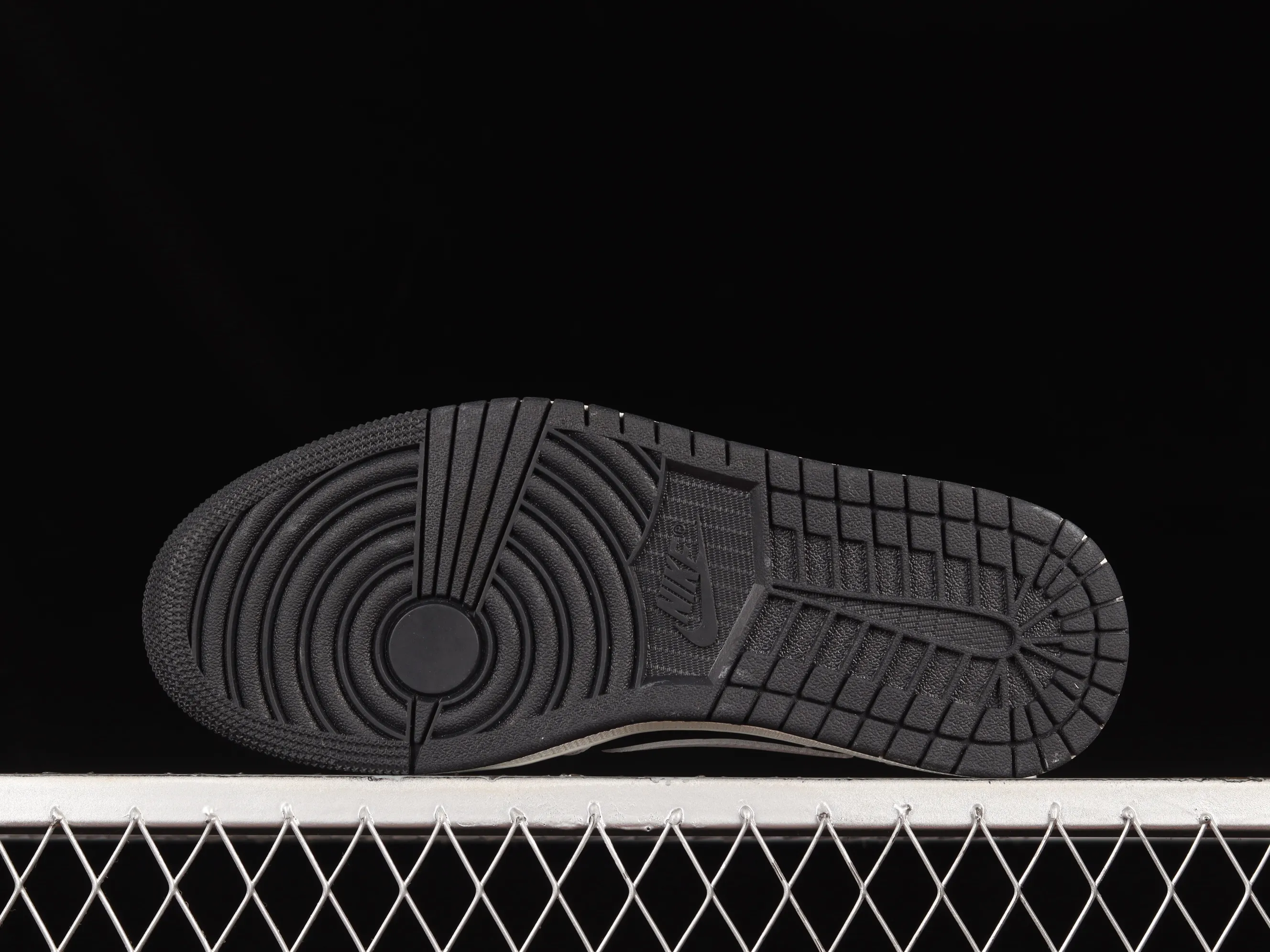 All Categories Air Jordan Jordan Series Basketball Shoes Air Jordan 1 Low Travis Scott x Jordan 1 Low AJ 1 OG Barb Anti-Hook Ghostface Low CQ4277-311